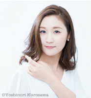 ピアノ演奏：小林 有沙